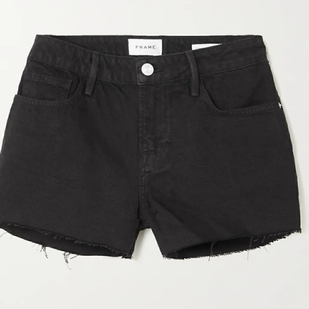FRAME  frayed denim shorts SIZE 24